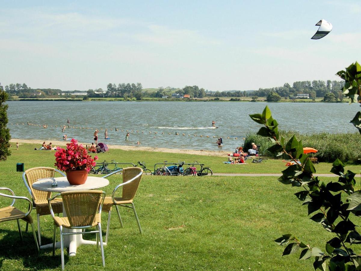 Fresh And Colorful Holiday Home Near The Beach Sea Dunes And Lake Нордвейкерхаут Екстериор снимка